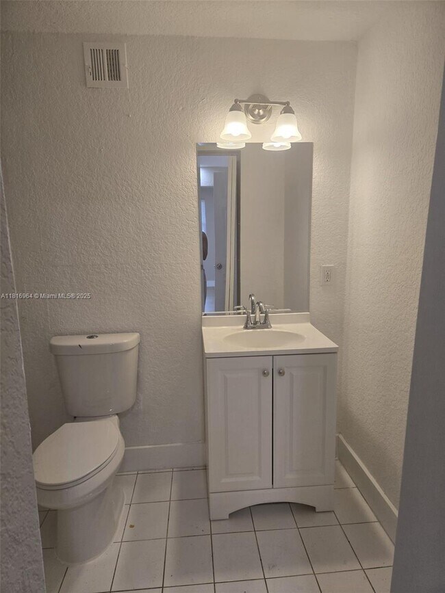 Foto del edificio - 5709 Taylor St