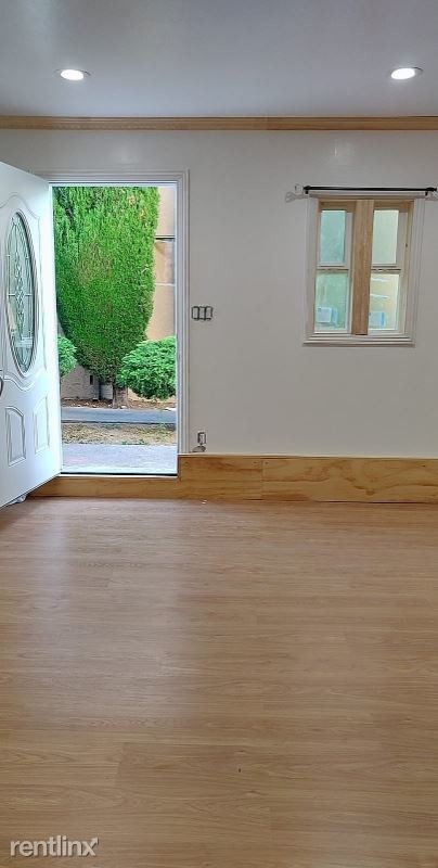 Foto del edificio - 1 br, 1 bath Apartment - 4032 Doane St