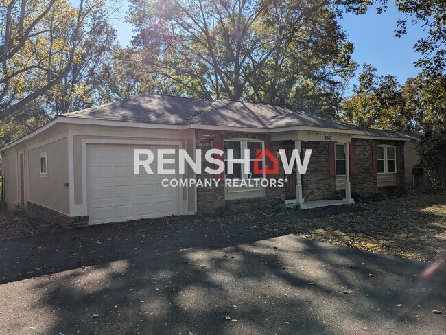 Foto del edificio - Upgraded Property in Raleigh / Springhill ...