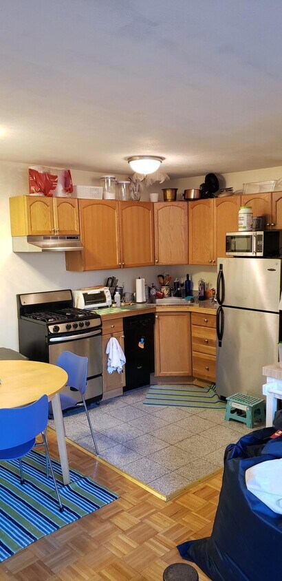 Primary Photo - 145 Endicott St