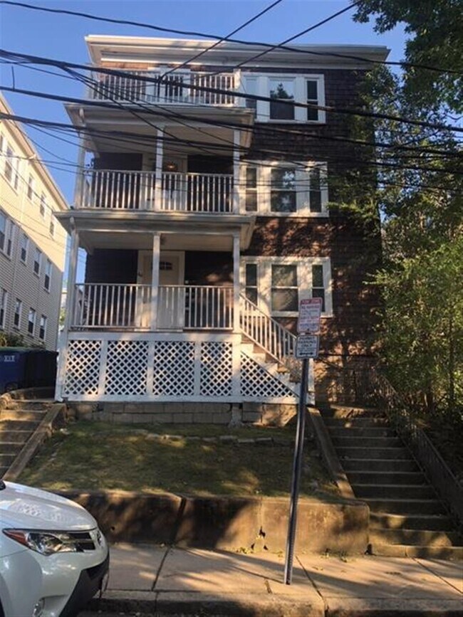 Foto del edificio - 44 Clarendon Ave