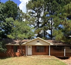 Building Photo - 251 Sunset Dr