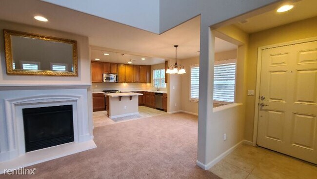Building Photo - 4 br, 3 bath Townhome - 2325 Tara Ridge Trl
