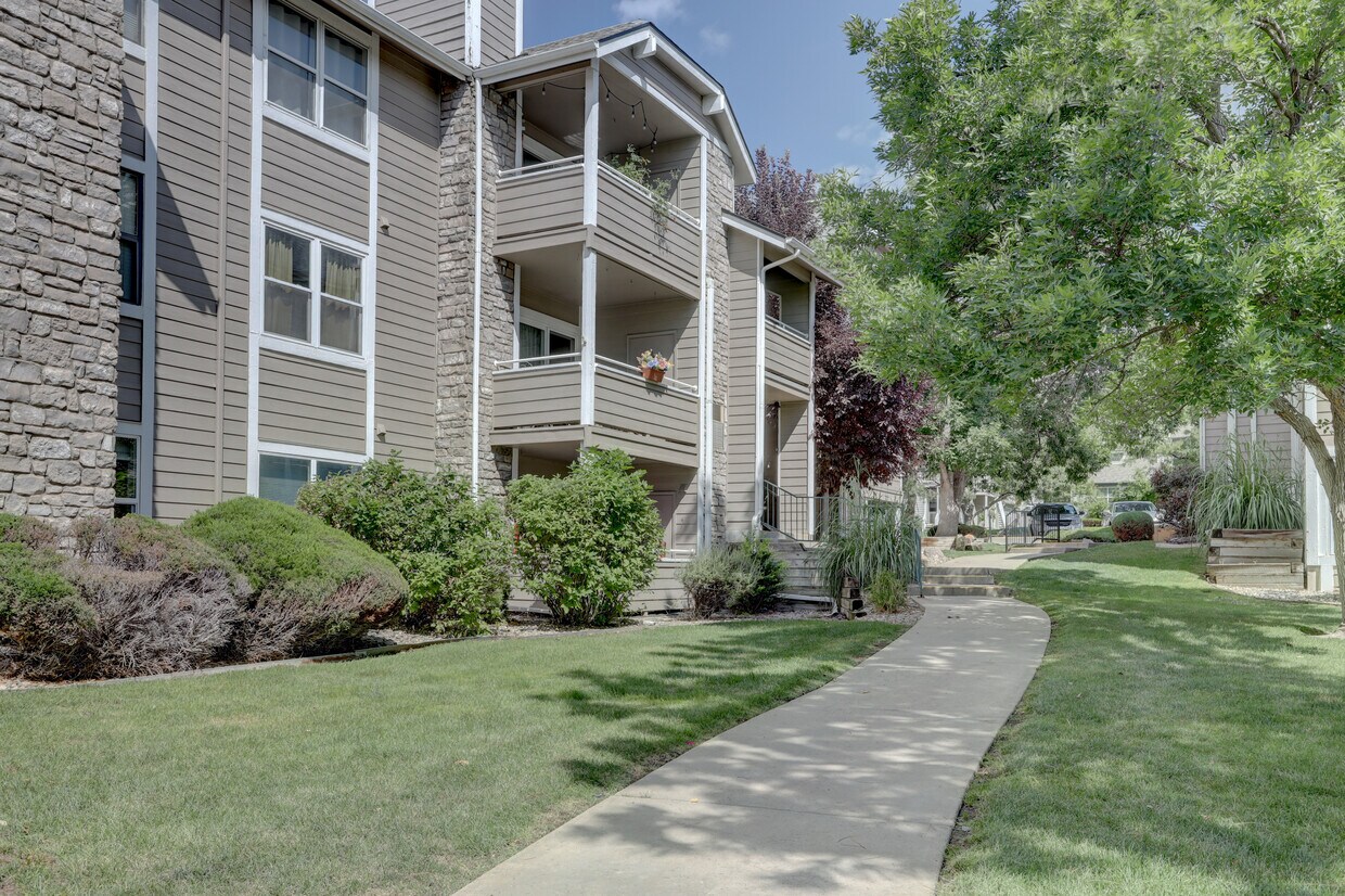 8378 S Upham Way Unit A102, Littleton, CO 80128 Condo for Rent in