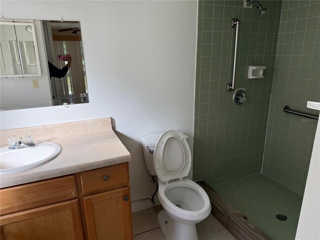 Building Photo - 1010 Old S Dr