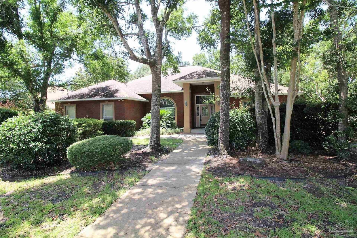 Primary Photo - 10039 Rookery Rd