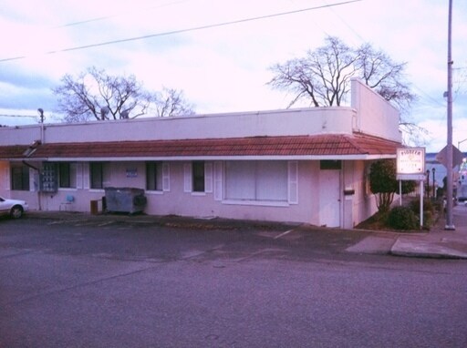 Foto del edificio - Talusan (920 SE Midway Blvd)