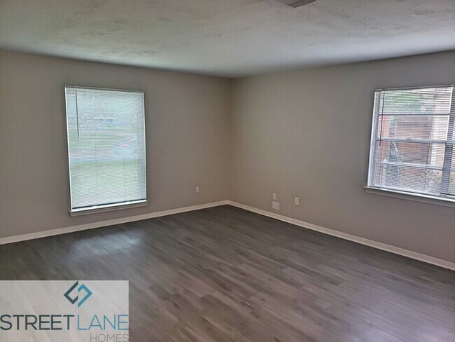 Building Photo - Charming 3 Bedroom in Houston!