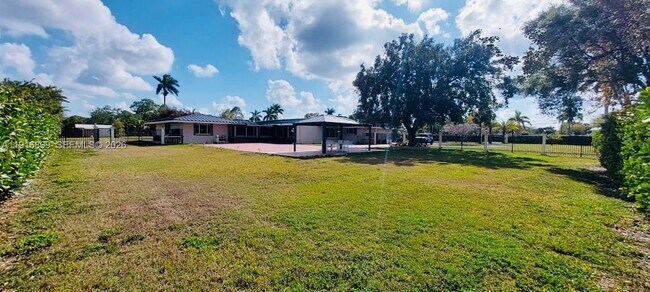 Foto del edificio - 29325 SW 182nd Ave