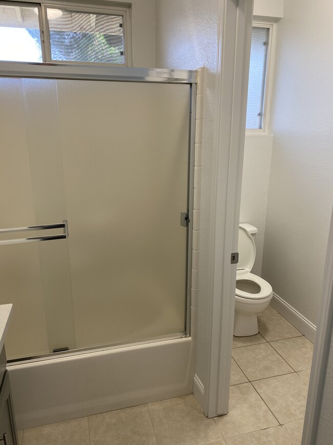 Master bath - 1134 Pine Ct