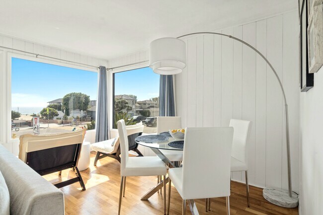 Foto del edificio - 2464 Hermosa Ave