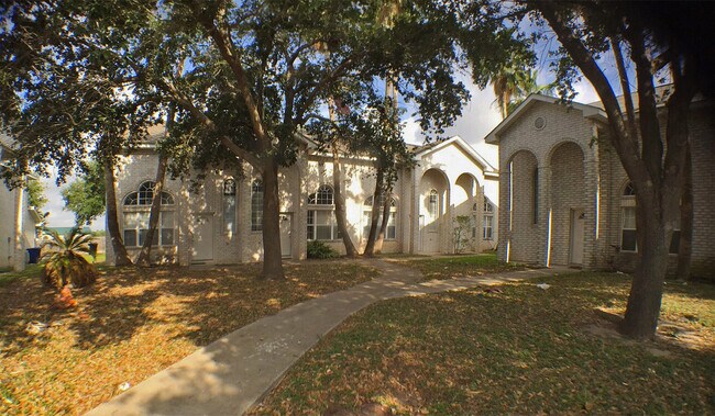 Building Photo - 2501 N I St