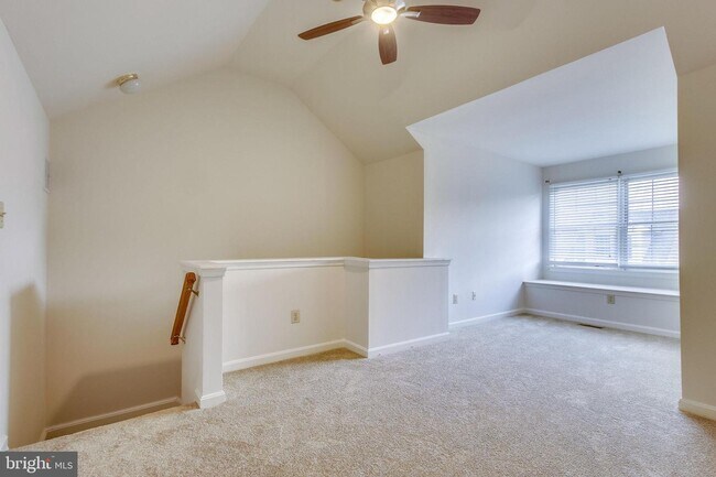 Building Photo - 3002 Colonial Springs Ct