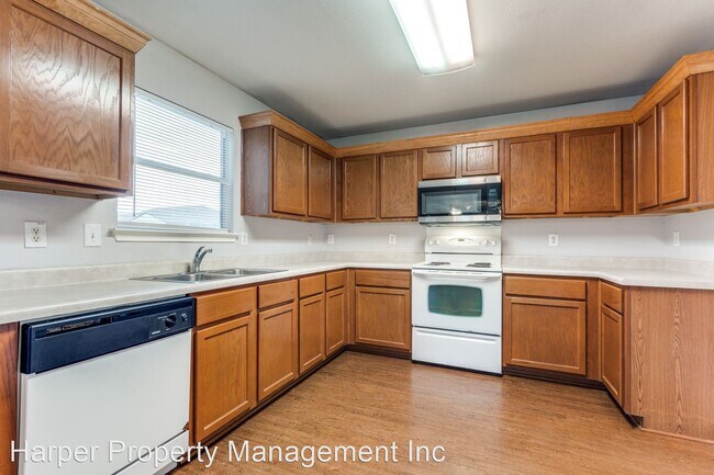 Foto del edificio - 4 br, 2.5 bath House - 10915 Buckskin Bend