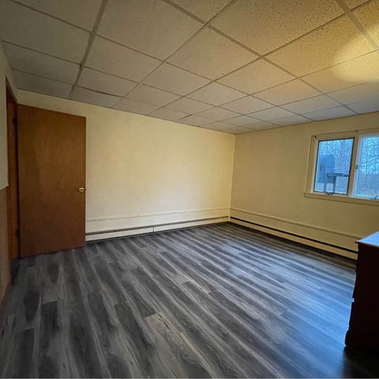 Building Photo - 165 Kendall Ave