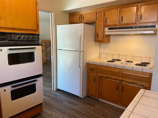 Foto del edificio - **RESERVE NOW FOR SUMMER 2026**  Spacious ...