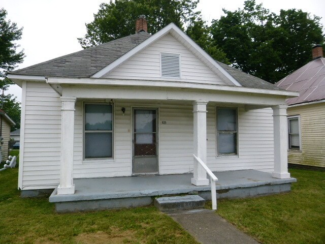 Primary Photo - 2 Bedroom and 2 Bath Home