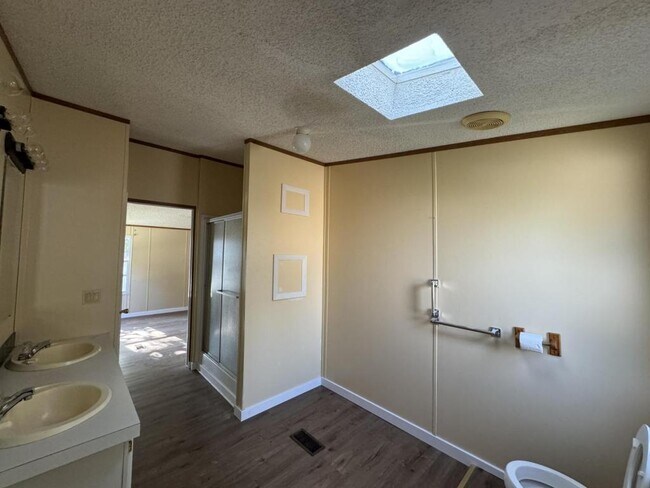 Foto del edificio - 13 1st St