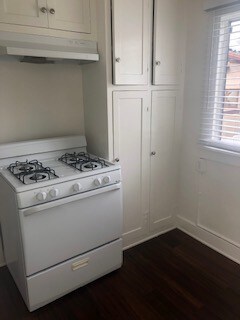kitchen - 913 13th St