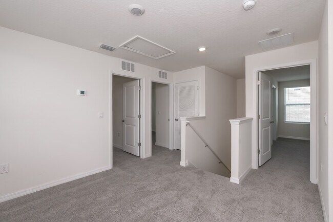 Foto del edificio - 16766 Kingman Reef St