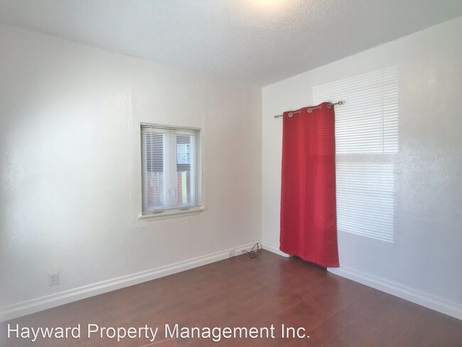 Foto del edificio - 36920 Elm St