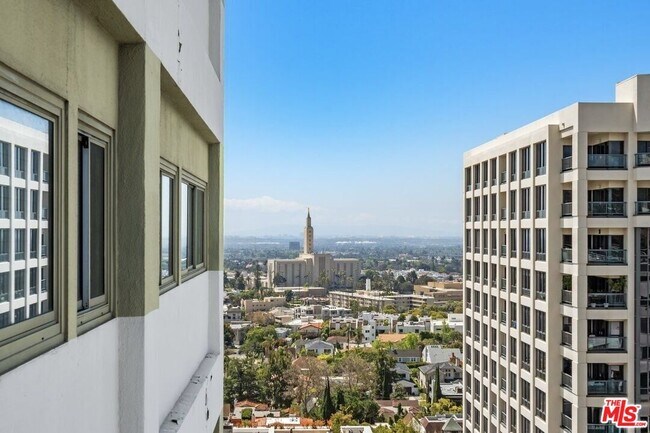 Building Photo - 10701 Wilshire Blvd