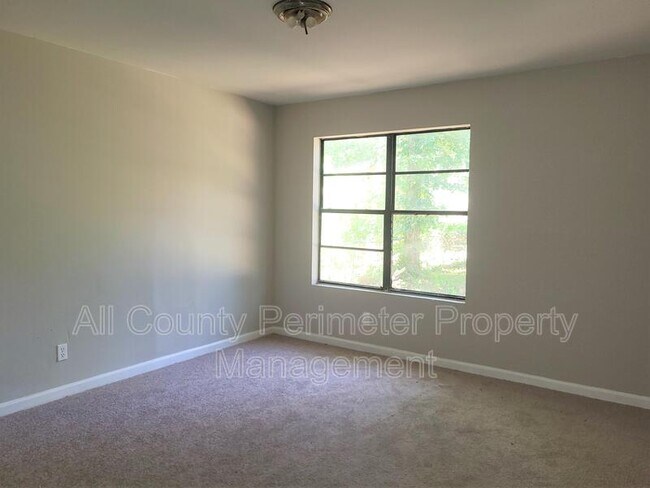 Foto del edificio - 9047 Dorsey Rd