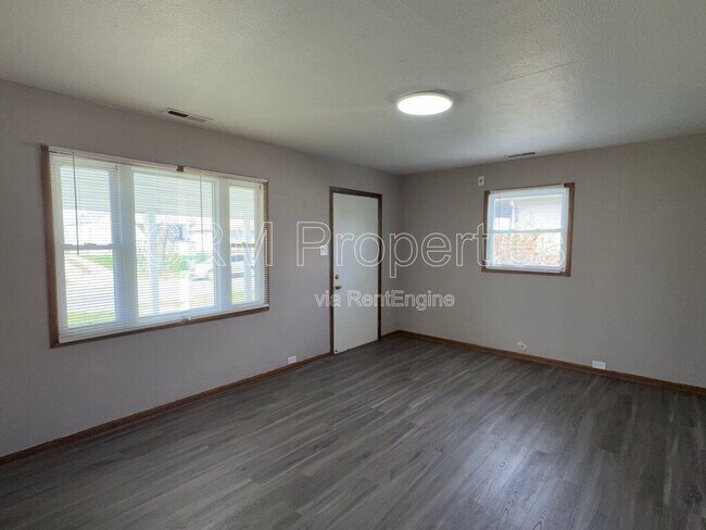 Foto del edificio - 1007 E North St