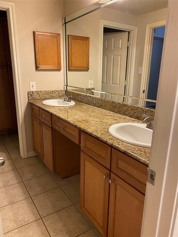 Foto del edificio - 2255 Braeswood Park Dr