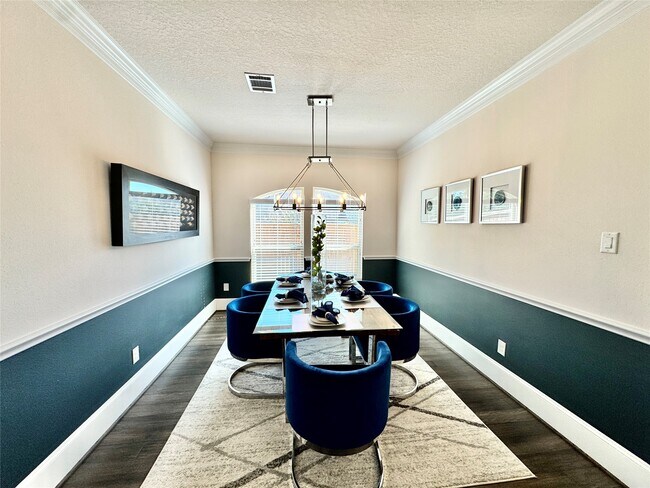 Foto del edificio - 16803 Bark Cabin Dr