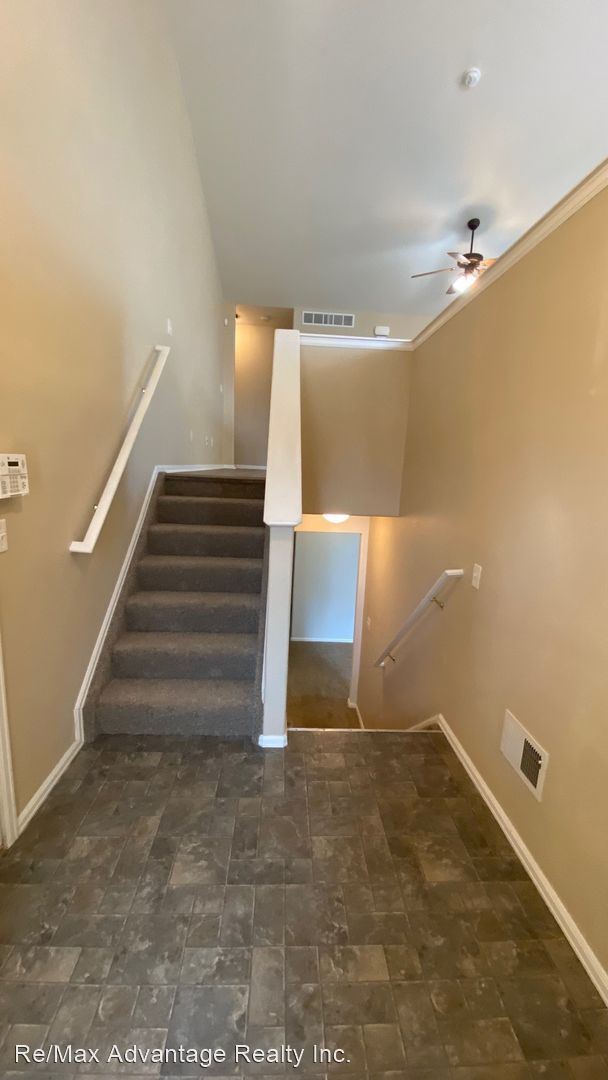 Building Photo - 6964 Sierra Meadows Dr
