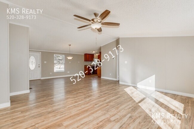 Foto del edificio - 2801 W Los Reales Rd