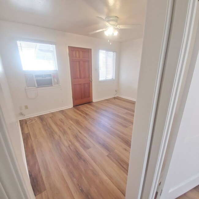 Foto del edificio - Nice 1bd/1ba Duplex in DT Livermore