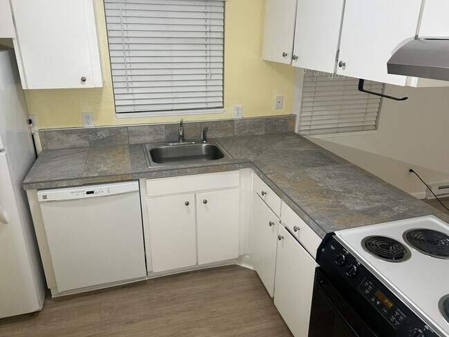 Cocina - 6470 SW 192nd Ave