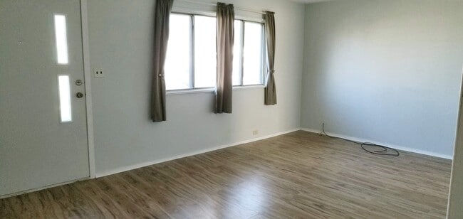 Living Room - 1003 Berlin Ave