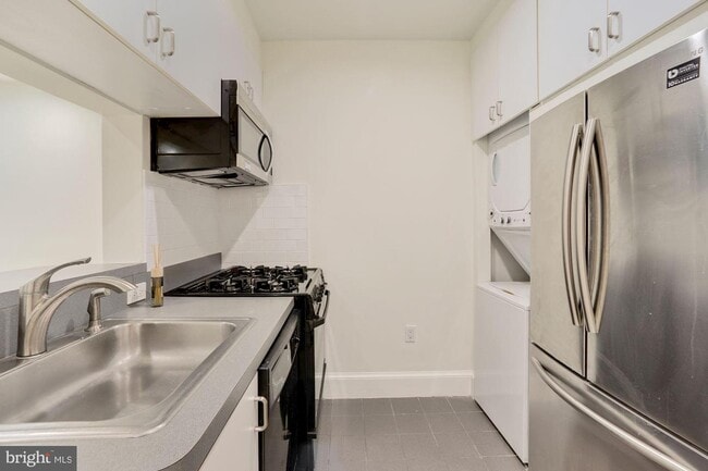 Building Photo - 1211 29th St NW