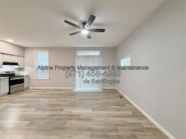 Foto del edificio - 3925 SW Pinewood Way