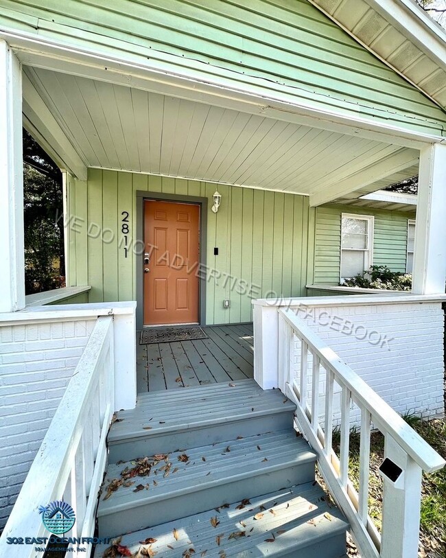 Foto del edificio - Beautiful 2 bedroom / 1 bathroom home now available for rent!