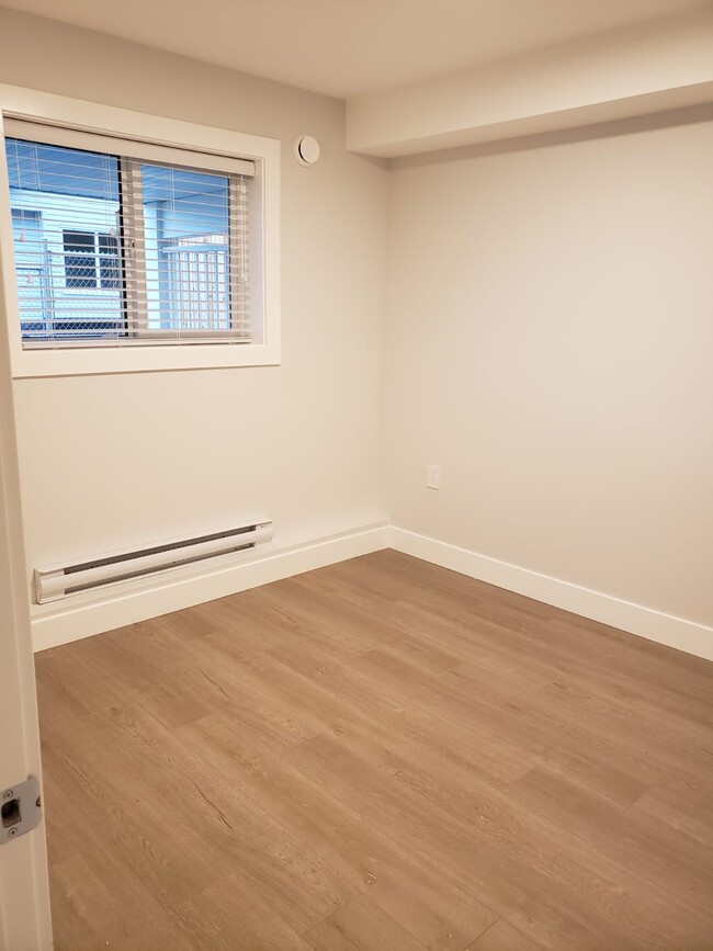 Building Photo - 14929 62A Av