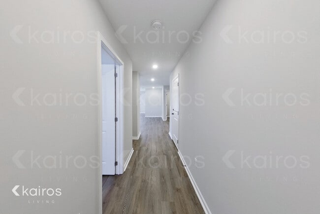 Building Photo - 18 Camper Cir