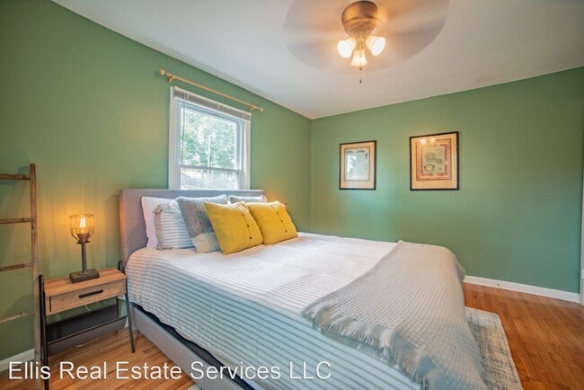 Building Photo - 3 br, 2 bath House - 230 W 82nd Terrace