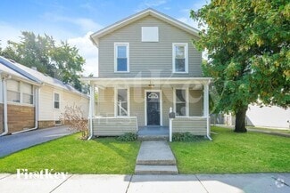 Building Photo - 812 Charles St