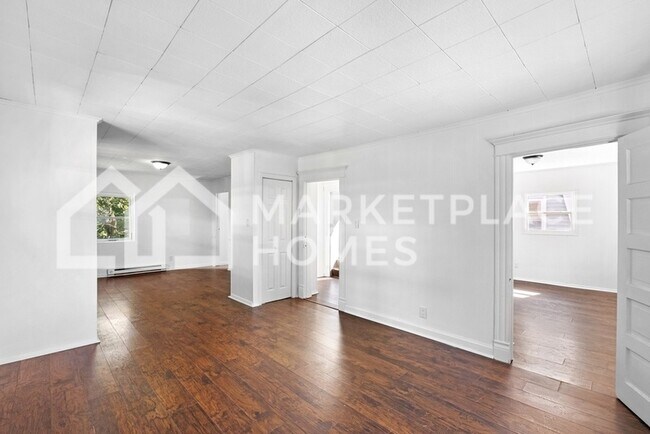 Building Photo - 11 Magee Ave