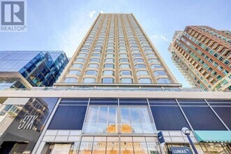 Building Photo - 155-1155 Yorkville Ave
