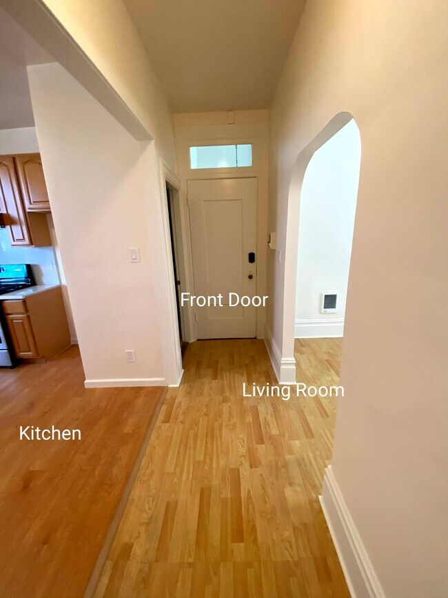 Front Entry - 406 Chestnut St
