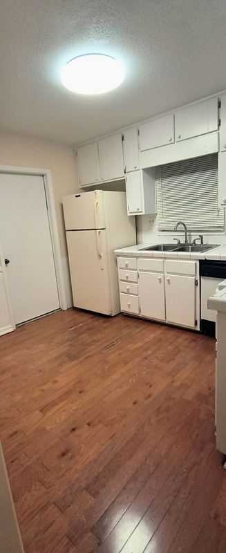 Foto del edificio - 4841 Huntlea Ct