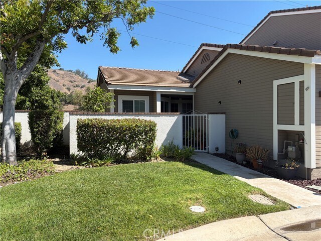 Building Photo - 549 Canyon Hill Rd