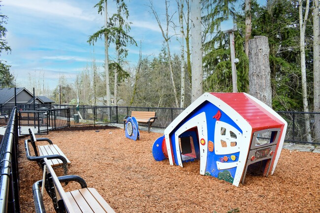 Outdoor Playground - Manor Way