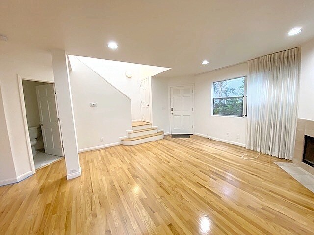 Foto del edificio - 654 Broadway St