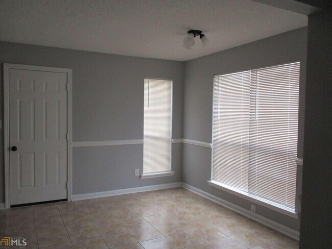 Foto del edificio - 2255 Ramblewood Cir